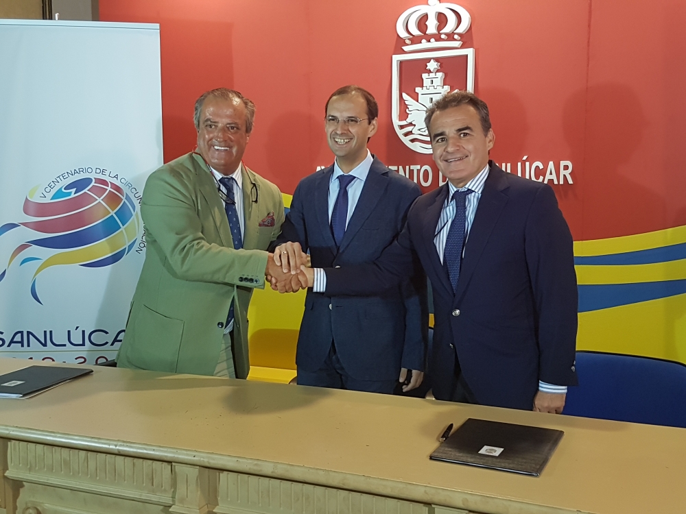 Firma del convenio con Caixabank