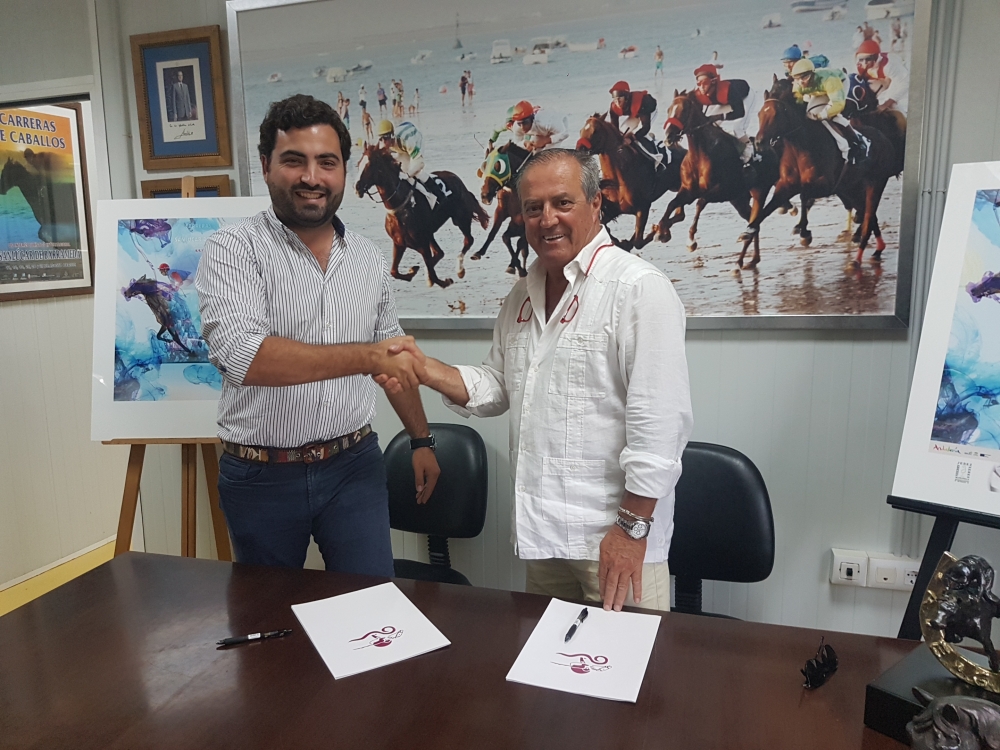 Firma del convenio con Hípicas El Molino